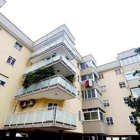 Garden Apartment Bari